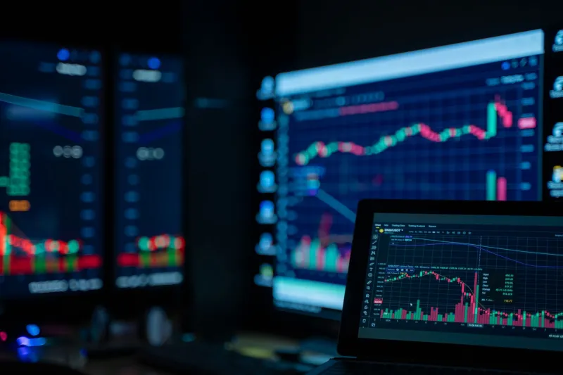 Stuck in Your Own Story: Why Crypto Investors Who Can't Change Their Mind Eventually Lose Everything